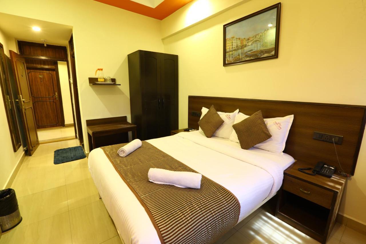 Hotel Sona Panaji Luaran gambar